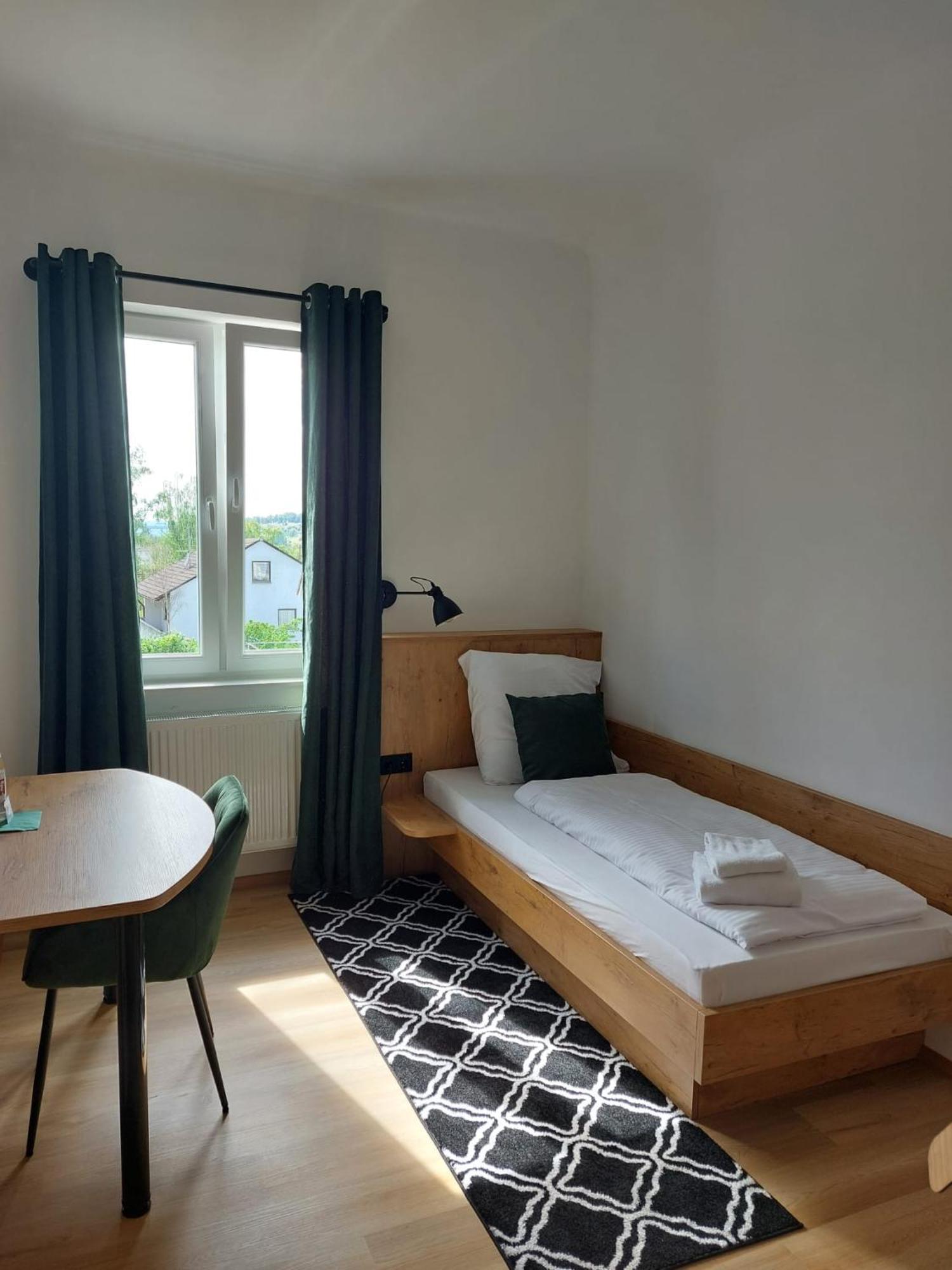 Brauereigasthof Schluesselkeller Giengen an der Brenz Luaran gambar